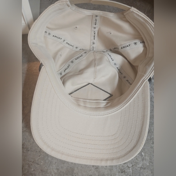 Ariat Desert Scene Stone Snapback,khaki. 100% Cotton. Mens - Picture 3 of 4